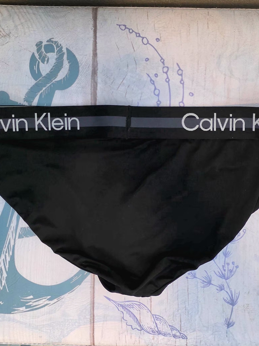 Calvin Klein Men’s Black Briefs with Logo Waistband